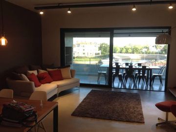 VENTA DE DEPARTAMENTO EN MARINAS DEL YATCH - NORDELTA