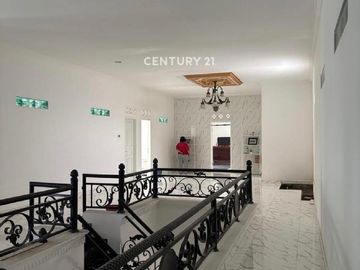 Dijual Rumah Cantik Harapan Indah Bekasi