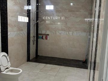 Dijual Rumah Cantik Harapan Indah Bekasi