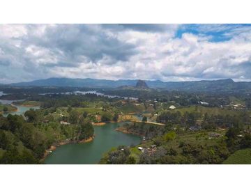 VENDO FINCA CON CASA CON PROYECCION TURISTICA - GUATAPE ANTIOQUIA