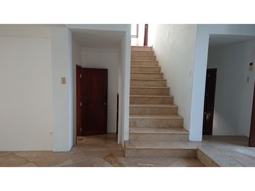 En venta hermosa casa en Manta 2000