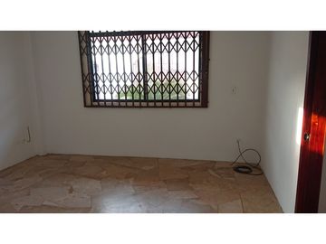 En venta hermosa casa en Manta 2000