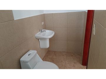 En venta hermosa casa en Manta 2000