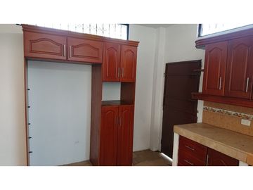 En venta hermosa casa en Manta 2000