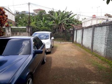 JUAL RUMAH VILLA TANAH LUAS DI CILEUNYI BANDUNG