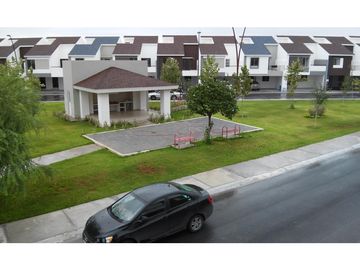 ALMERIA Casa en Venta en Apodaca MZC