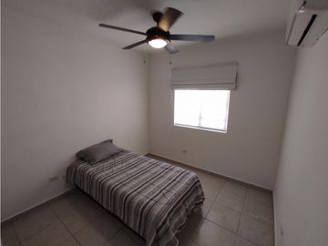 ALMERIA Casa en Venta en Apodaca MZC
