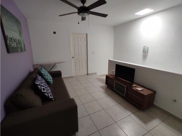 ALMERIA Casa en Venta en Apodaca MZC