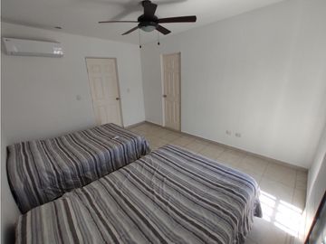 ALMERIA Casa en Venta en Apodaca MZC