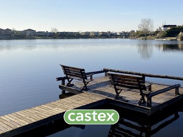 Casa al lago en venta en el barrio San Francisco de Villanueva
