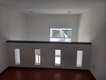 Casa venta valle de juriquilla Queretaro, condominio con alberca  precio de oportunidad