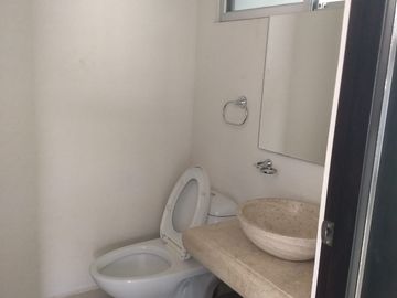 Casa venta valle de juriquilla Queretaro, condominio con alberca  precio de oportunidad