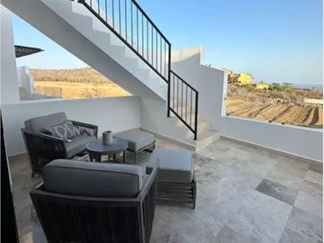 Villa con terraza y vista panorámica, Casa club, amenidades, El tezal, en venta.
