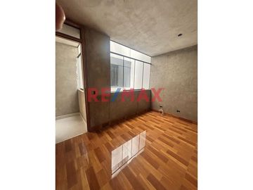 🌟 ¡Oportunidad única! 🌟

Descubre tu próximo hogar en La Esperanza, Trujillo. Este moderno departamento flat ofrece el equilibrio perfecto entre com