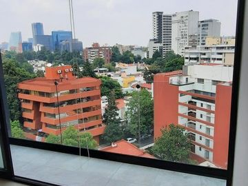 DEPARTAMENTO CON BONITA VISTA, BIEN UBICADO