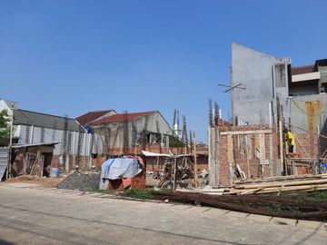 Rumah Dalam Cluster Cipadu Larangan Fasilitas Poll