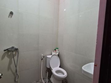 Rumah Bersih Hadap Timur Di Area Bintaro Sektor 1 Jaksel - Sc 5890 BR