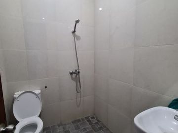 Rumah Bersih Hadap Timur Di Area Bintaro Sektor 1 Jaksel - Sc 5890 BR