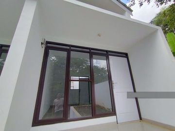 Rumah baru Siap huni Lokasi View Alam Indah