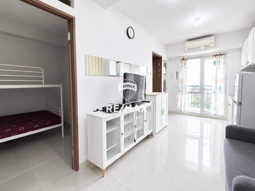 Disewakan 2 Bedroom Oak Tower A – Lantai 3, View Kota, Full Furnish, LRT 3 Menit
