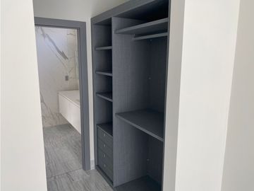 SE VENDE APARTAMENTO EN BELLA VISTA, PH NUOVO BY ARMANI