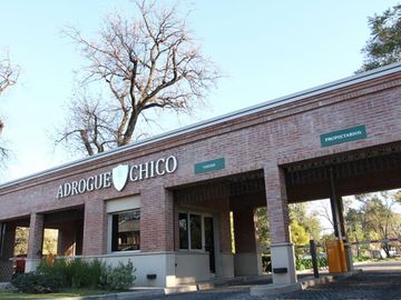 Lote en venta en Adropgué Chico