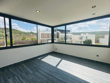 VENTA DE CASA EN LOMAS DEL PEDREGAL