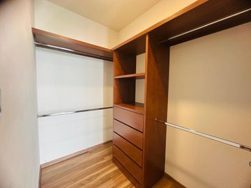VENTA DE CASA EN LOMAS DEL PEDREGAL