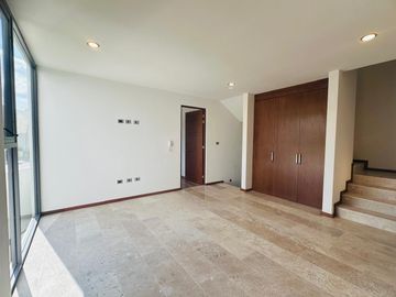 VENTA DE CASA EN LOMAS DEL PEDREGAL