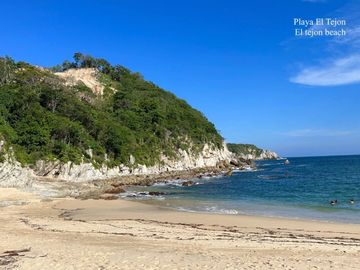 Terreno con vista al mar, club de playa, amenidades en venta, El Tejon, Huatulco