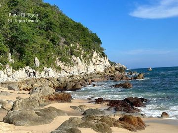 Terreno con vista al mar, club de playa, amenidades en venta, El Tejon, Huatulco