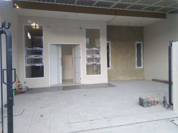 Dijual Rumah JL Barata Jaya , Surabaya Timur Dekat Ngagel