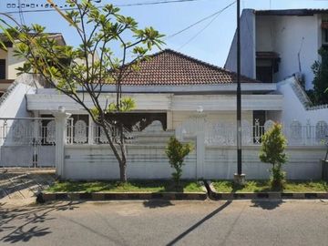 Rumah Margorejo Indah STRATEGIS Row 4 mobil