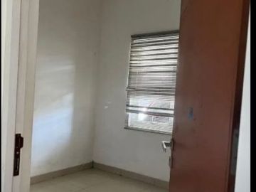 Jual rumah kluster terbaik Antapani LT 80m&sup2; LB 100m&sup2; 3KT 1Km 2lantai garasi carport keamanan 24jam SHM IMB bisa kpr