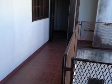Casa en 2 plantas, ph al fondo con entrada propia independiente -  Lisandro de la Torre 3400, 3 ambientes, 2 baños, cochera. A estrenar!
