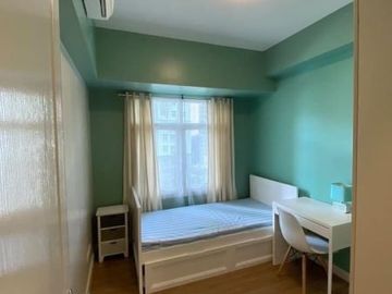 FOR RENT: 3 Bedroom in Two Serendra Red Oak