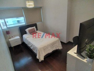 Venta Departamento Surco Condominio Moon 3 Dorms, 3 baños, Terraza
Dormitorio Principal con Closet y baño completo
2 dormitorios con closet
Baño co
