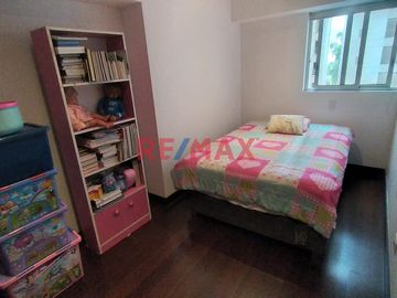 Venta Departamento Surco Condominio Moon 3 Dorms, 3 baños, Terraza
Dormitorio Principal con Closet y baño completo
2 dormitorios con closet
Baño co
