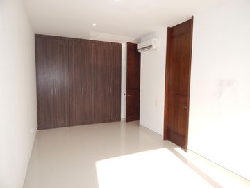 apartamento en venta en villa del este. Cod V72288
