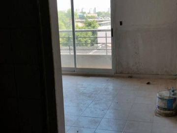 LOCAL/MONOAMBIENTES Y DOS AMBIENTES , A METROS DE AV LOPE DE VEGA , en obra y con financiacion o a punto de terminar