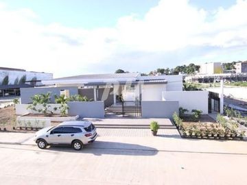 New Townhouse For Sale in San Bartolome Near Sauyo Road PH