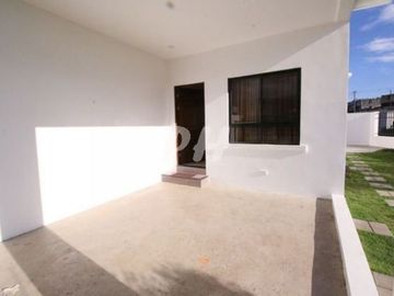 New Townhouse For Sale in San Bartolome Near Sauyo Road PH