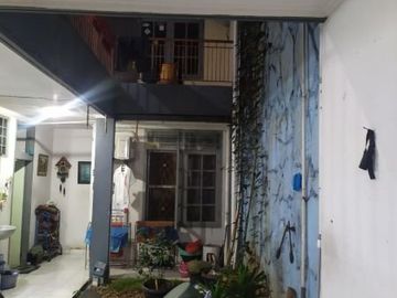 Paling Murah! Rumah 3 Lantai Dekat Dengan PIM 2