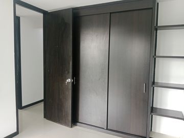 apartamento en venta en alfaguara. Cod V118842