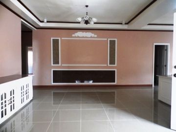 Furnished with 360sq.m. Lot Area House and Lot for Rent