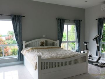 Lovely villa 3 bed for sale in San Sai area, Chiang Mai