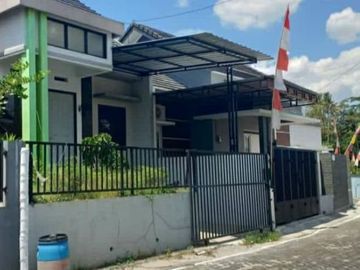 RUMAH Cuantik Poll Mempesona Dekat Transmart Banyumanik