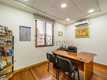 Casa en Venta en Santa Beatriz - Estupenda Casa Oficina Remodelada