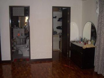 Three Bedroom House for Rent in Friendship Angeles City Near