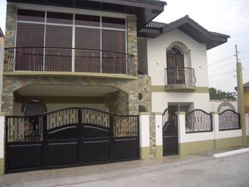 Three Bedroom House for Rent in Friendship Angeles City Near